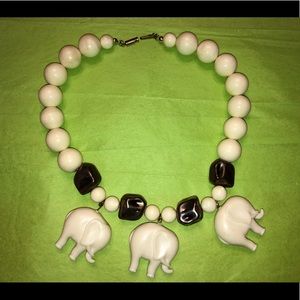 Charming vintage chunky elephant necklace and bracelet set